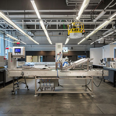 دستگاه اتوماتیک پوشش دهی مخروطی پس از خدمات پشتیبانی فنی ویدئویی برای خط تولید بستنی قیفی